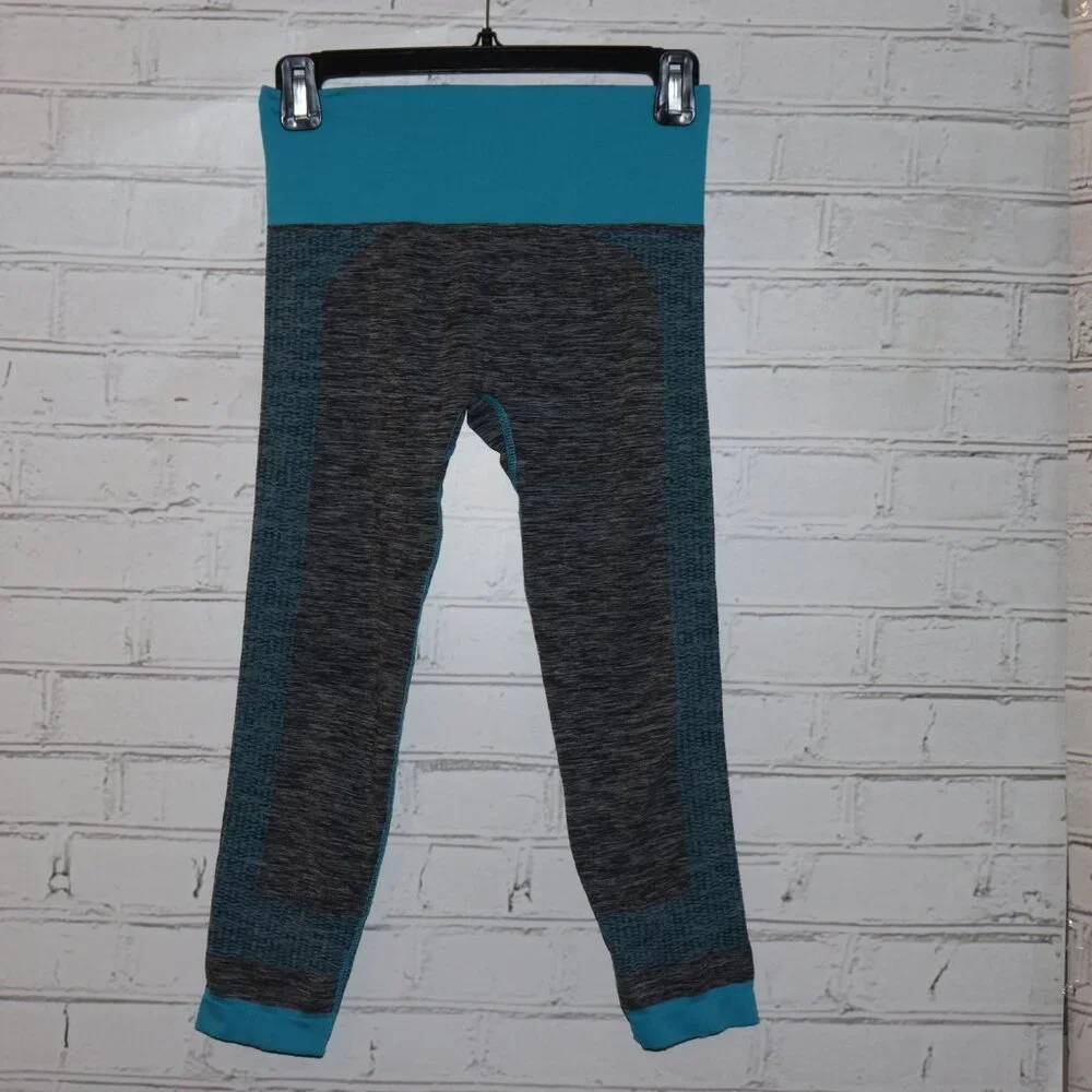 💙 Colorblock Athletic Leggings · Women’s Small